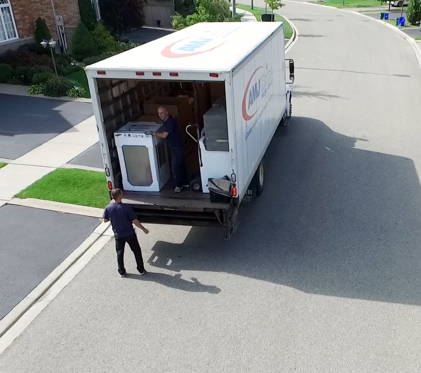 Home Delivery Hero Image | AMJ Campbell | Canada's Largest Moving Company